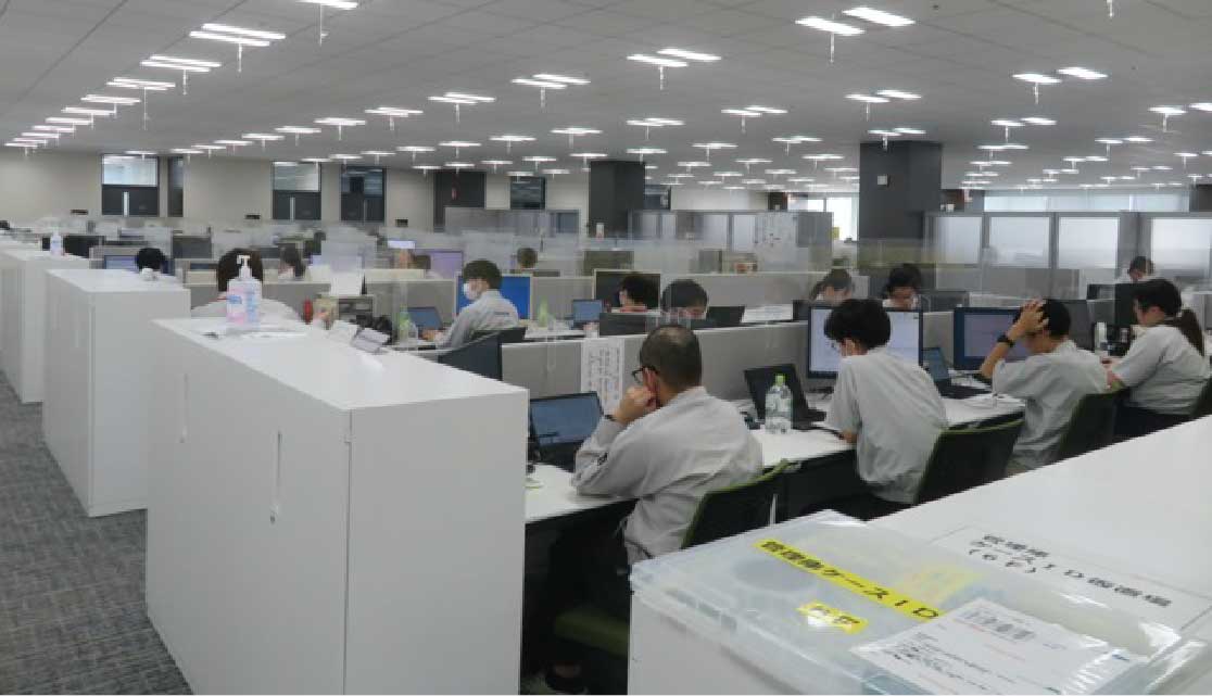 四日市工場内部（オフィス）